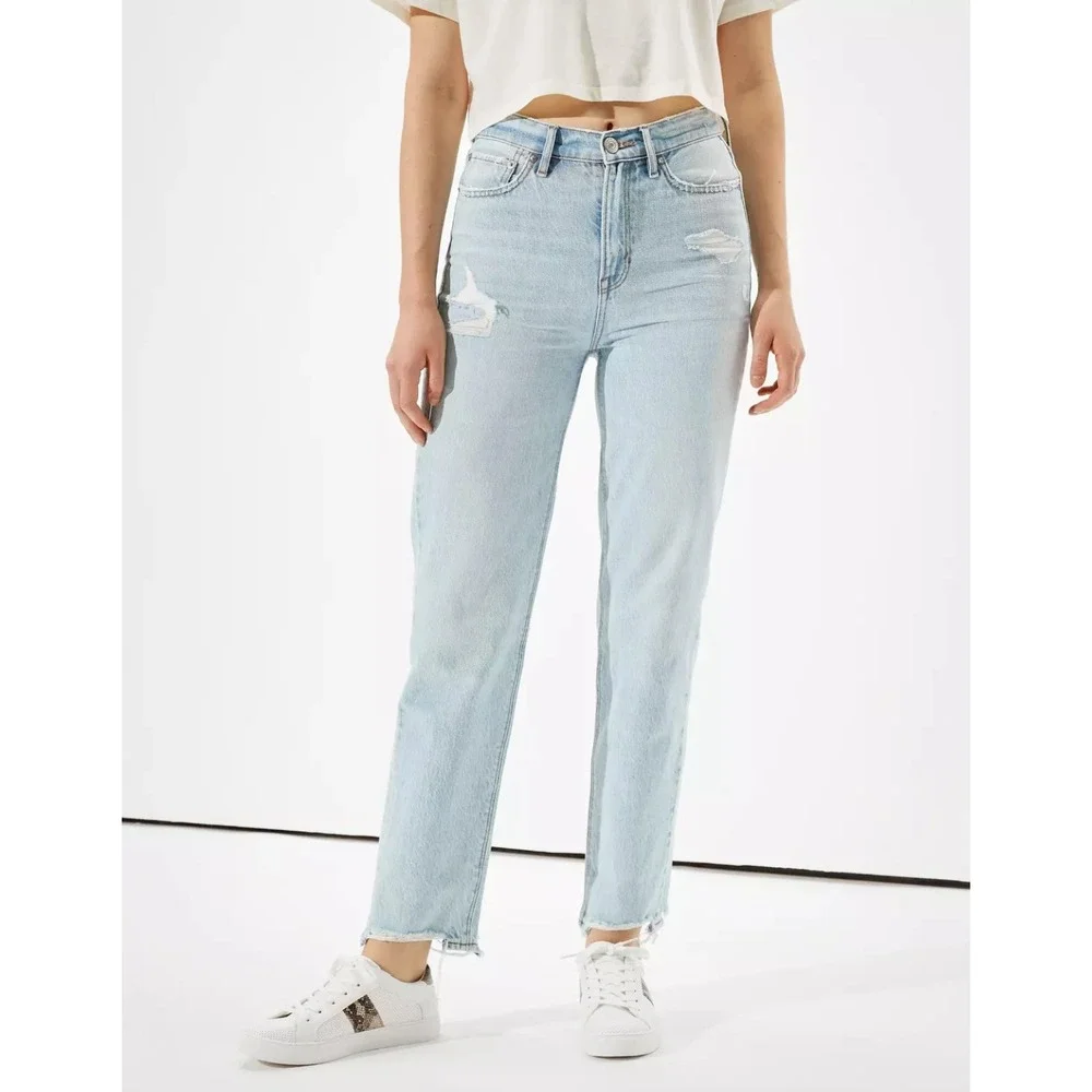 American Eagle Highest Rise 90s Boyfriend Jeans Light Wash Distressed Size 8